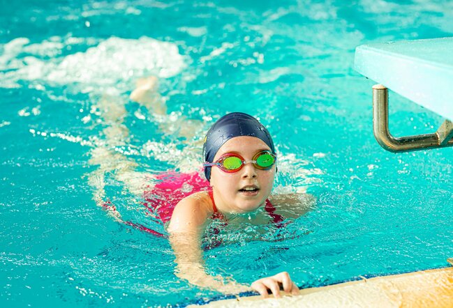 Sumqayıtda balaca idmançıların böyük mübarizəsi - Aquatlon üzrə açıq çempionat keçirildi