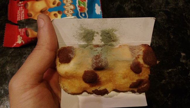 Bakıda məşhur marketdə kiflənmiş məhsul satılır - FOTOLAR