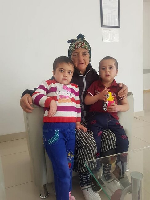 Azərbaycanda dəhşətli PARTLAYIŞ: Ata və anası ölən Günayla Bünyəd İNTERNATA VERİLDİ - FOTOLAR