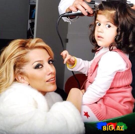 Lalə Məmmədova qızı haqqında: Səni hər zaman... - FOTO