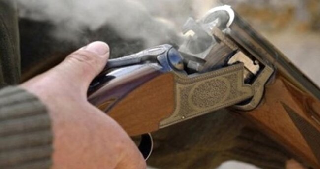 78 yaşlı cütlük evlərinin həyətində güllələndi - FOTOLAR