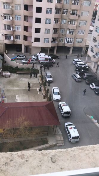 Bakıda ər arvadını balta ilə amansızca DOĞRADI - YENİLƏNİB - FOTO