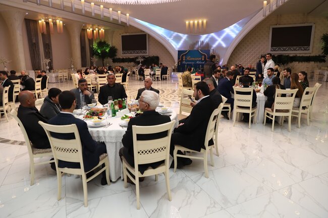 Nərimanov rayonunda Ramazan bayramı ərəfəsində iftar süfrəsi təşkil olunub
