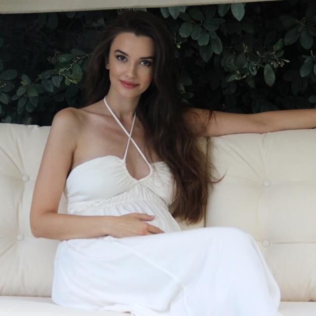 9 aylıq hamilə aktrisa yeni fotolar paylaşdı - FOTO