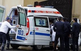 Bakıda polis əməkdaşı ağır qəza törətdi: 2 nəfərin ayağı qırıldı