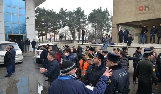 Bakıda yanan binadan - Son Görüntülər - VİDEO - FOTOLAR