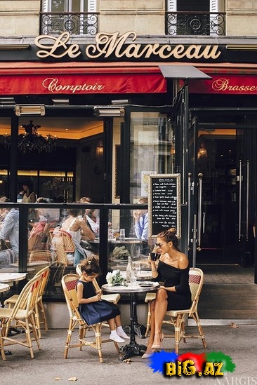 Aida Mahmudova və qızı Parisdən - FOTO