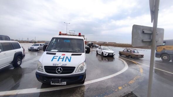 Azərbaycanda su basan magistral yolda nəqliyyatın hərəkəti tam bərpa olundu - YENİLƏNİB + FOTO/VİDEO