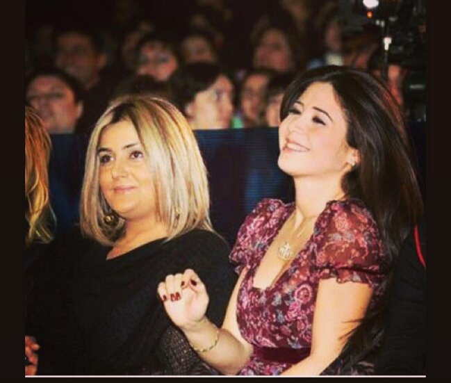 Elnarə həyat yoldaşı ilə illər əvvəl çəkilən fotolarını paylaşdı