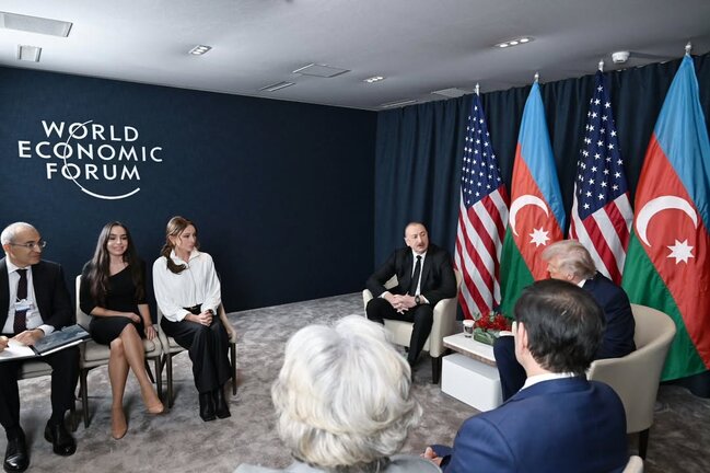 Prezident ailəsinin Trampla - Fotoları