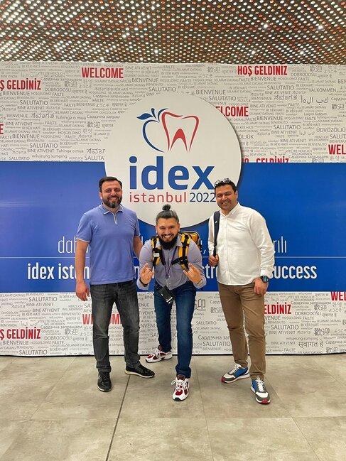 Azərbaycanın tanınmış "Lovely Dent" komandasının həkimləri Türkiyədə qəzaya düşdülər - FOTO