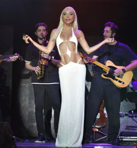 Gülşənin Yeni il gecəsində alacağı məbləğ ŞOK ETDİ - FOTO