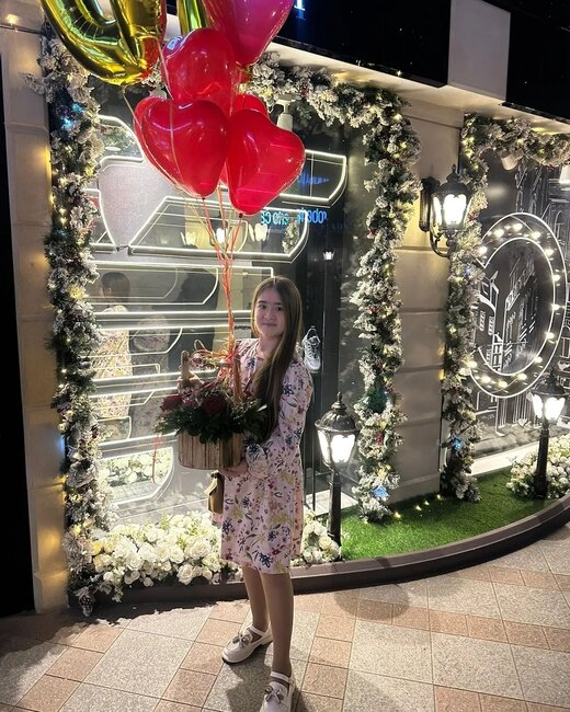 Emilin 10 yaşlı Səadəti - FOTOLAR