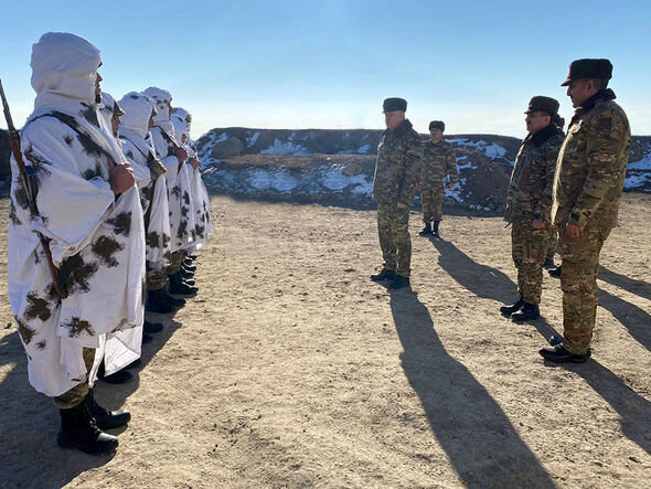 Kərim Vəliyev ehtimal olunan təxribatların qarşısının alınması üçün tapşırıqlar verib - FOTO