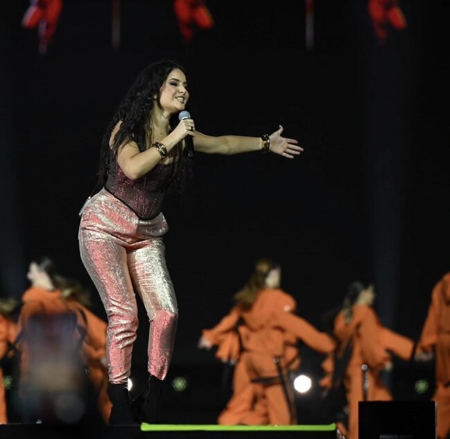 Aysel Teymurzadənin geyimi tənqid olundu - Fotolar