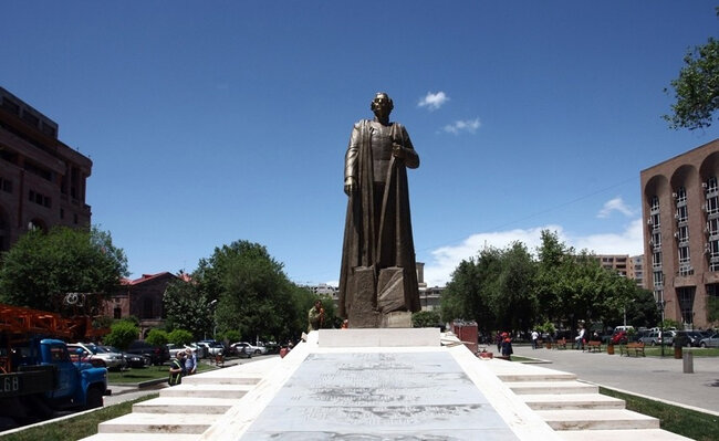 Birinci vitse-prezident Mehriban Əliyevanın Rusiyaya ilk rəsmi səfəri - ortaq tarixə hörmət - ŞƏRH
