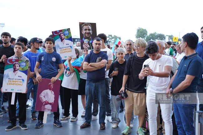 Olimpiadada qızıl medal qazanmış cüdoçular Vətənə qayıdıblar - FOTOLAR