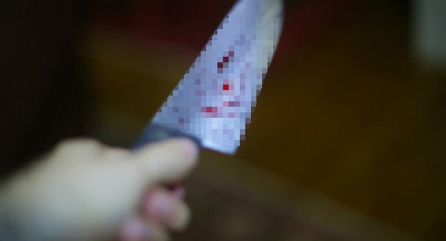 Salyanda DƏHŞƏT: 35 yaşlı kişi özünü bıçaqladı