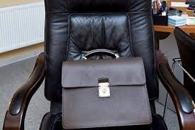 Azərbaycanlı bacılar İsveç parlamentinə DEPUTAT SEÇİLDİ