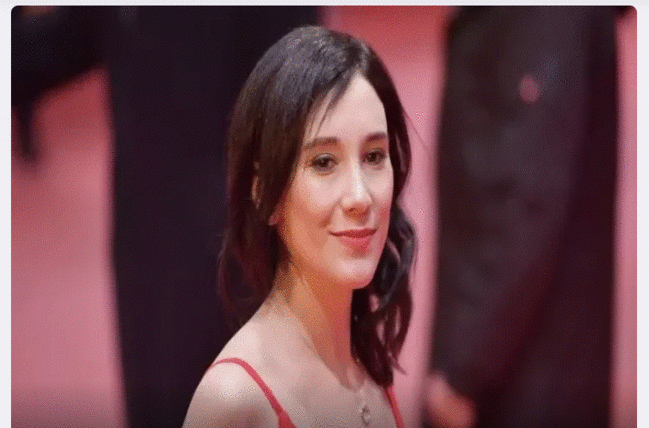 Türk əsilli ereotik film ULDUZU evləndi