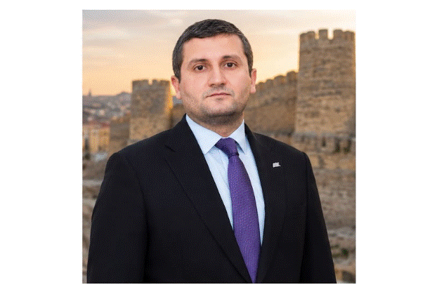 Sənədsiz ev avtomatik olaraq qanunsuz tikili sayılırmı? - Ekspertdən açıqlama