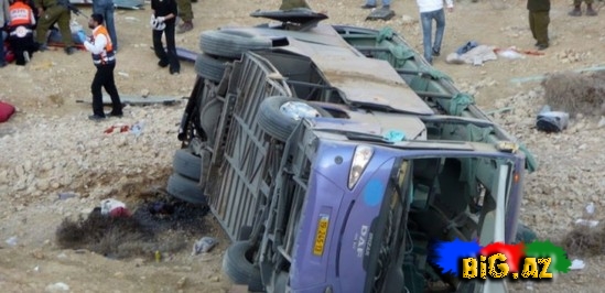 Avtobus qəzaya uğradı: Məktəblilər öldü