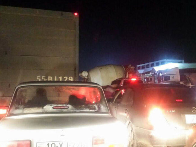 Azadlıq prospektində tıxac: 2800-dən çox sürücü cərimələnib - FOTO