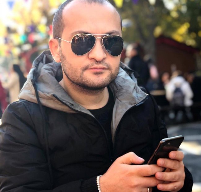 Aparıcı Turan İbrahimov ailəsi ilə - YENİ FOTOLAR