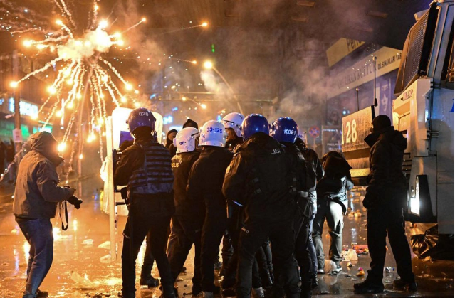 Ankarada kütləvi yığıncaqların keçirilməsinə qoyulan qadağının MÜDDƏTİ UZADILDI