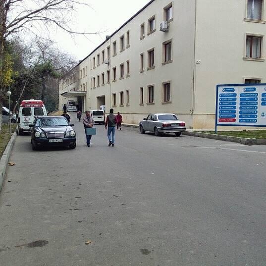 Azərbaycanda biabırçılıq: Bu xəstəxanada ayaqyolundan istifadə edən xəstələrdən PUL ALINIR - FOTOLAR