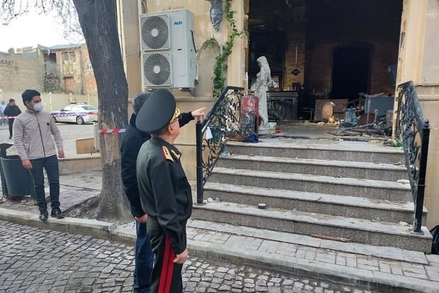 Nazir Kəmaləddin Heydərov partlayış baş vermiş obyektə gəlib - FOTO