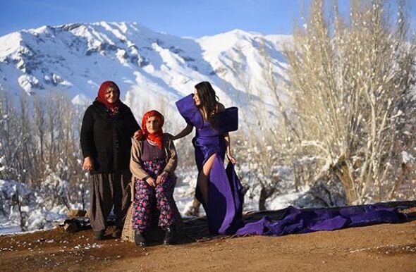 Türkiyə gözəli fotosessiya üçün GÖRÜN NƏ ETDİ - FOTO