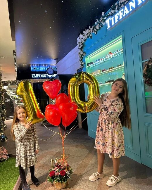 Emilin 10 yaşlı Səadəti - FOTOLAR