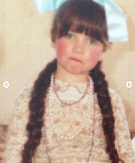 Nataliya Oreyro uşaqlıq FOTOLARINI paylaşdı