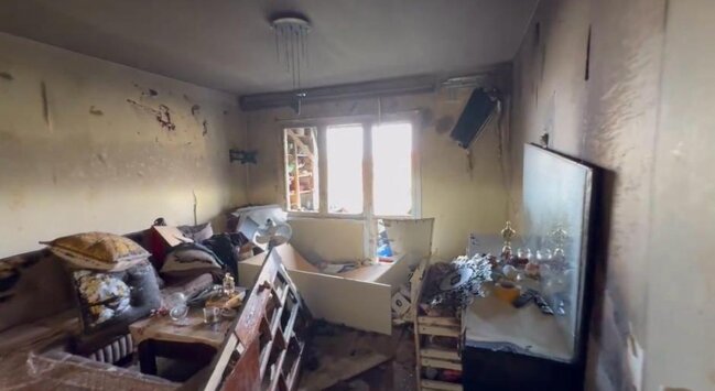 Lökbatanda yaşayış binasında partlayış olub (FOTO)