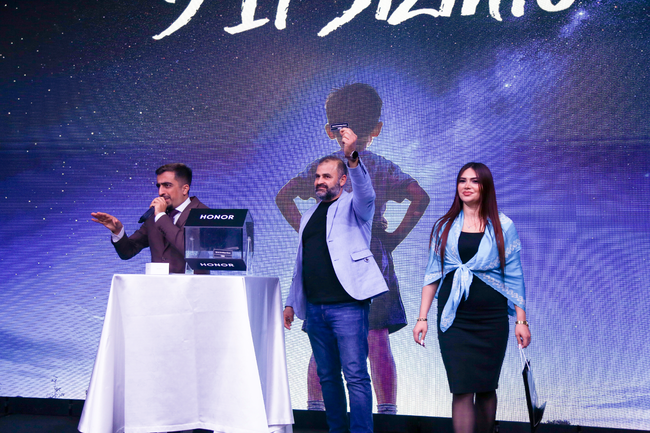 HONOR brendinin 5 illiyi və inkişaf strategiyası təqdim olundu