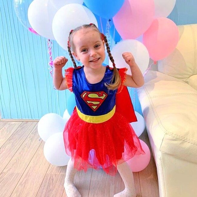 Bu bacı və qardaş YouTube-dan milyonlar qazanır - FOTOLAR