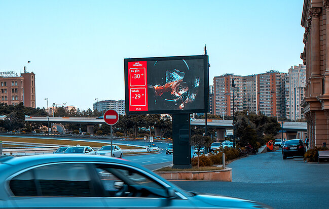 Azərbaycanda reklam sahəsində möhtəşəm yenilik:
Hava temperaturuna uyğun reklam imkanı