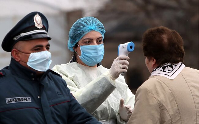 Ermənistanda bir gündə rekord sayda insan koronavirusdan ölüb