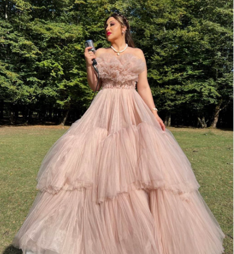 Damla bu dəfə bu müğənnini yamsıladı - FOTOLAR