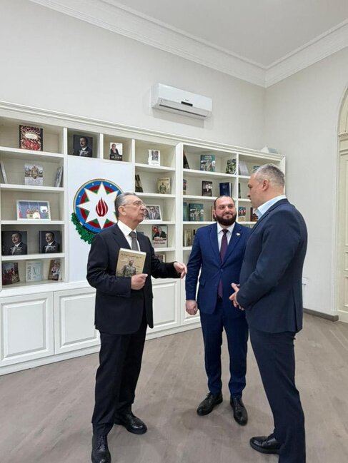 Eldar Əzizov Dubay haqqında