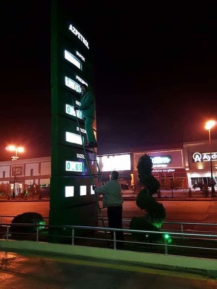Azərbaycanda benzinin qiyməti QALXDI