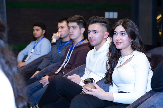 "İnnoMEDİA" layihəsi çərçivəsində növbəti seminarlar keçirilib