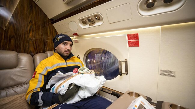 İlk təyyarə səfərləri ata-anasız keçdi... - FOTOLAR