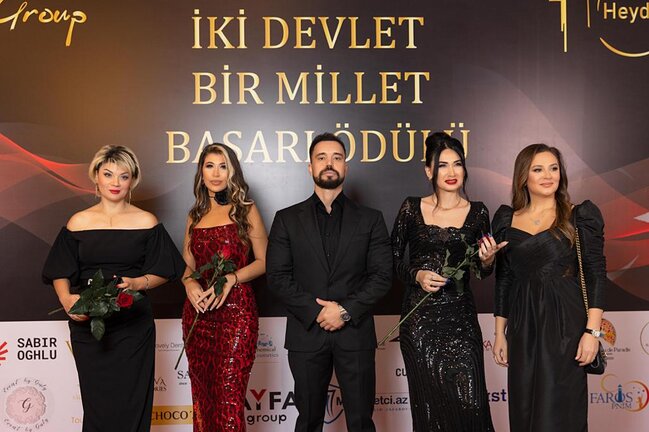 Four Seasons Baku da "Başarı Ödülü" gecəsi təşkil olundu