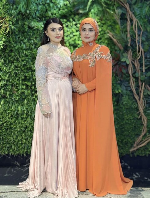 Fərqanə Qasımova qızına dərviş toyu etdi - Fotolar