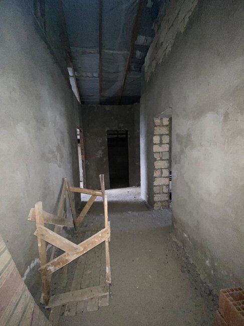 Təcili Xırdalan şəhəri aaaf park yaşayış kompleksində təmirsiz mənzil satılır!