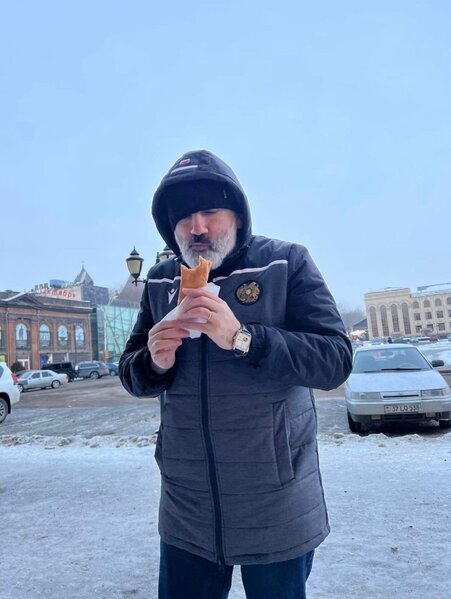 Paşinyanın yoldaşı istirahət görüntülərini paylaşdı - FOTOLAR