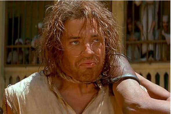 Məşhur aktyor film çəkilişi zamanı ölüm təhlükəsindən danışdı: "Məni az qala boğurdular" - FOTO