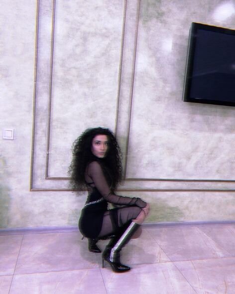 Səmra yeni fotoları ilə gündəm yaratdı - FOTO